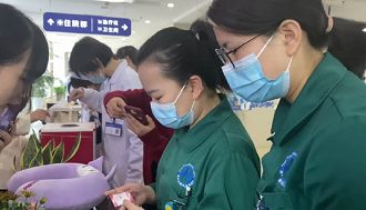 致敬醫(yī)護(hù)崗位的女神們！